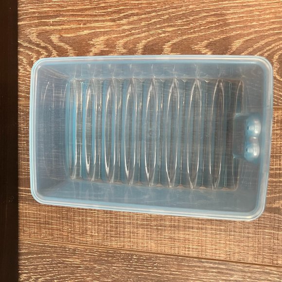 Tupperware Fridgesmart Medium Blue Vented Container - Picture 8 of 12